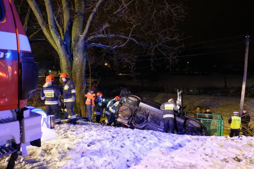 Do wypadku doszło w niedzielę po godz. 17 na drodze...