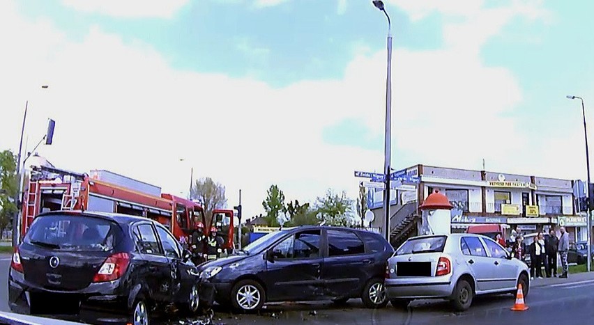 Wypadek w Toruniu na skrzyżowaniu ul. Legionów i Żwirki i Wigury