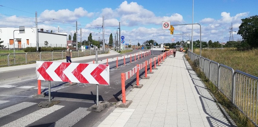 Remont i spore zmiany na Turkusowej. Siedem linii zmieniło perony 