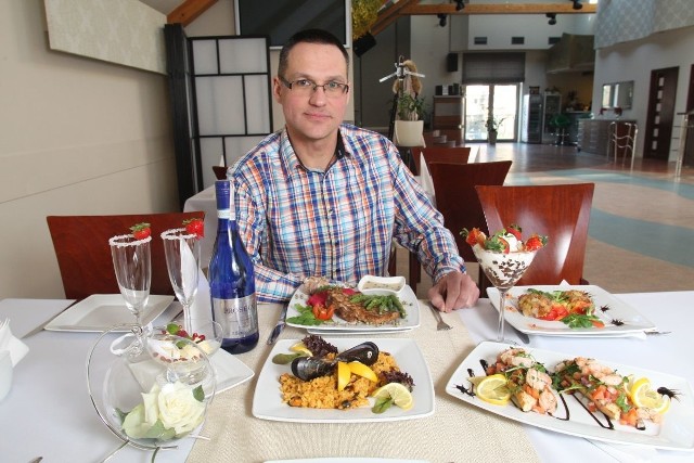 Rafał Boroński z restauracji Anatomia Smaku podpowiada, jakie dania i desery doskonale sprawdzą się na walentynkowy wieczór.
