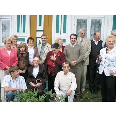 Wiktor Kakareko 100. urodziny obchodził w gronie kochającej rodziny. To dla nich poświęcił najlepsze lata młodości. Zasłużył na wdzięczność i miłość swoich potomków.