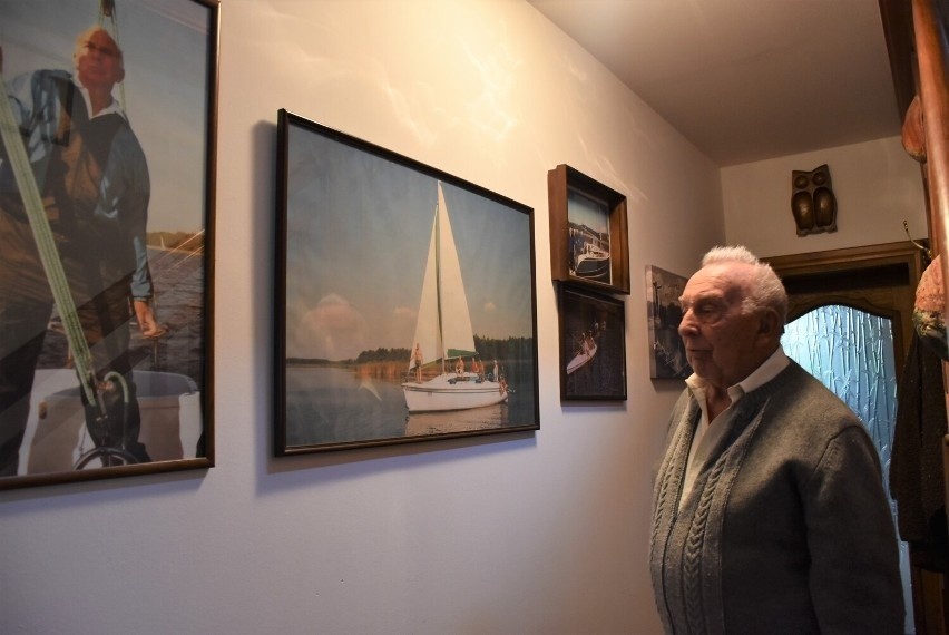 Jerzy Knajdek wspomina początki żeglarstwa w Człuchowie - powstanie ośrodka żeglarskiego oraz Yacht Klubu to historia jego życia