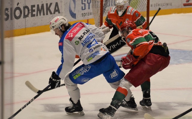 Ekstraklasa hokejowa: Zagłębie Sosnowiec - Tauron/Re-Plast Unia Oświęcim 3:6. Erik Ahopelto zdobył dwa gole dla oświęcimian.