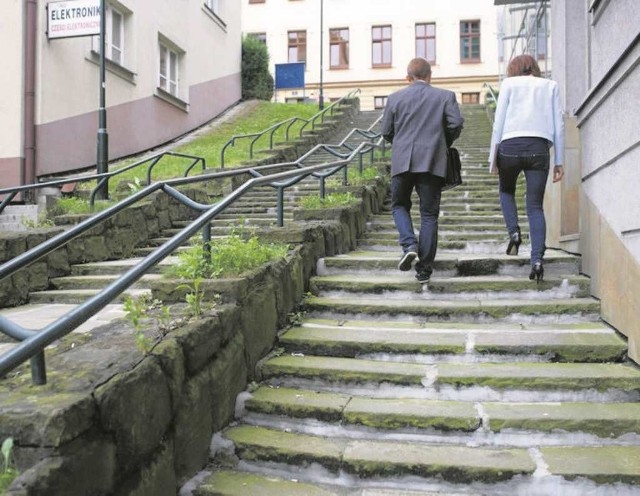 Schody między ul. Kalwaryjską a Zamoyskiego inspirują