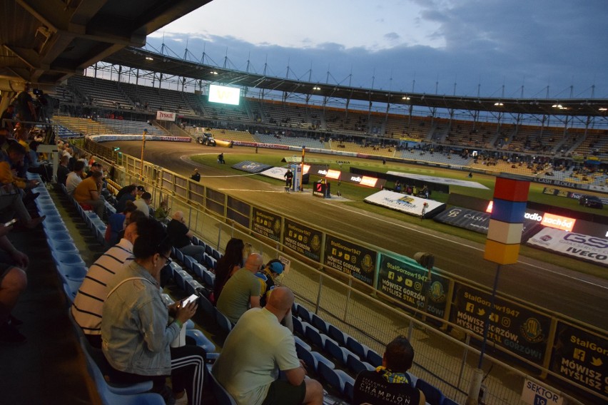 Od spalenia się rozdzielni na stadionie mijają dwa tygodnie.