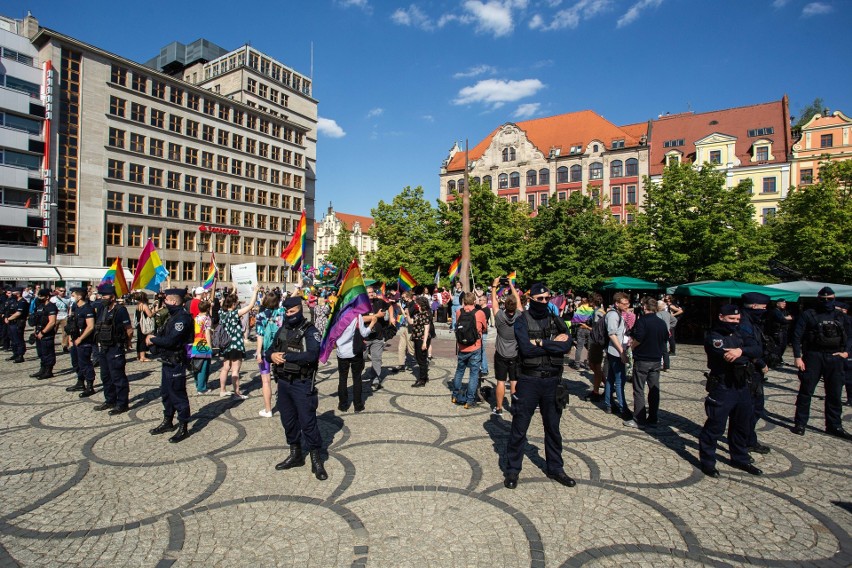 Manifestacja przeciwko nietolerancji wobec środowisk LGBT we...