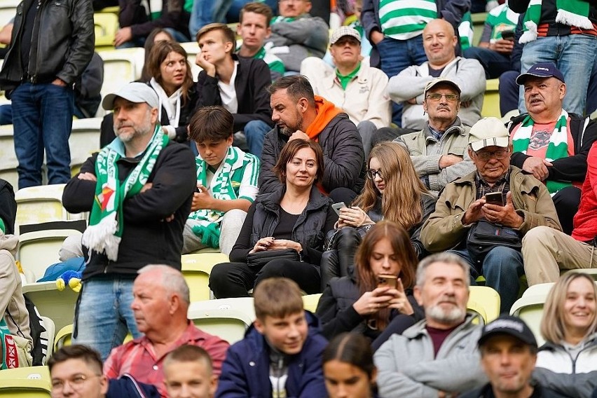 Lechia Gdańsk rzuca wyzwanie kibicom. Bilety za 5 zł i ciekawa opcja w perspektywie meczu z Rakowem Częstochowa. Duże zniżki