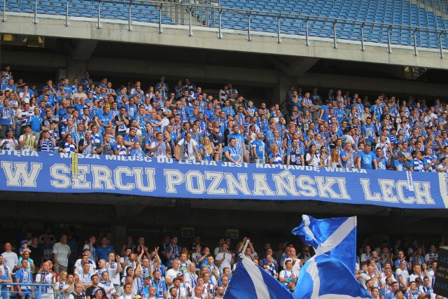 Prawie 20 tysięcy widzów obejrzało na żywo niedzielne zwycięstwo Lecha Poznań z Wisłą Kraków (2:1). Byliście na meczu? Znajdźcie się na zdjęciach!Przejdź do kolejnego zdjęcia ------>