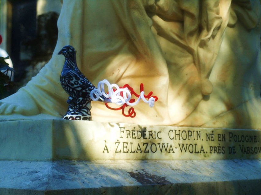 Polski akcent na grobie Fryderyka Chopina
