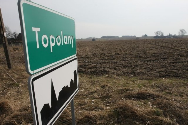 Topolany to niewielka miejscowość w gminie Michałowo, położona około 30 kilometrów od Białegostoku.
