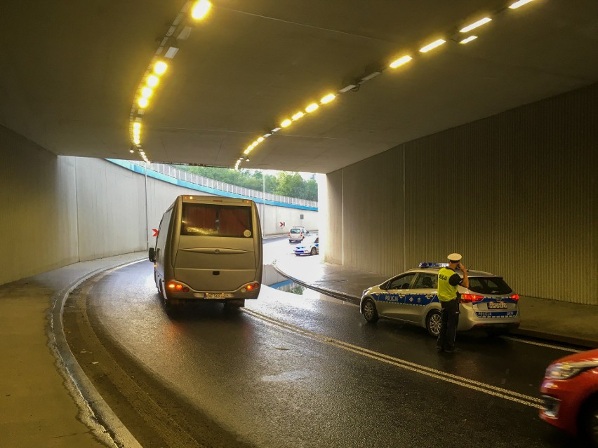 Nawałnica nad Podhalem. Woda zalała tunel w Poroninie [ZDJĘCIA]