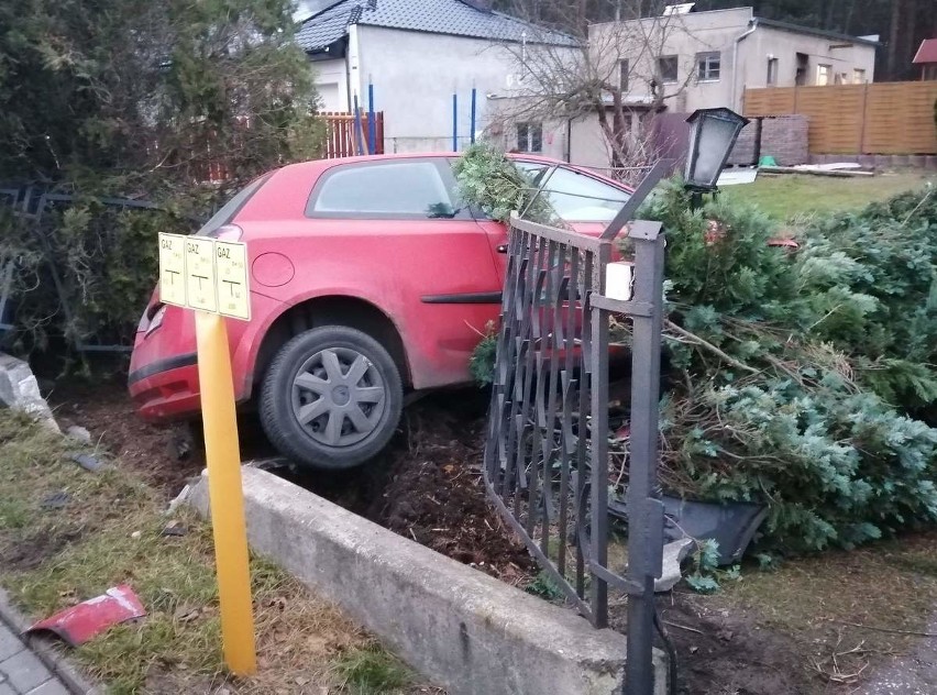 Podczas policyjnego pościgu 34-letni kierowca wjechał w...