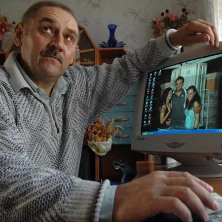 Mirosław Bohdziewicz rzadko korzysta z komputera. Częściej robią to jego córki. - Ale internet by się przydał - mówi stanowczo mężczyzna.