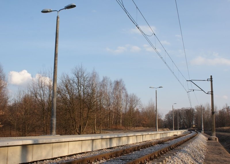 Linia kolejowa Łódź Widzew - Zgierz ma być gotowa za pół roku [ZDJĘCIA]