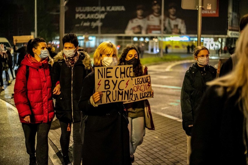 Protesty przeciwko zaostrzeniu prawa aborcyjnego trwają od...