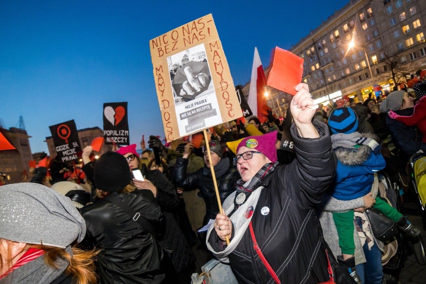 Protest na placu Konstytucji