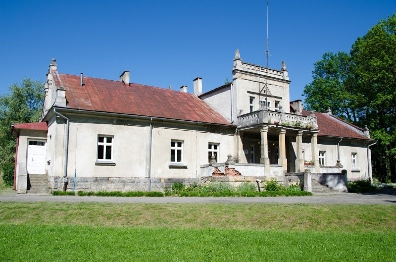 Dwór w Lipnicy Wielkiej. Budowę obiektu rozpoczął około 1902...