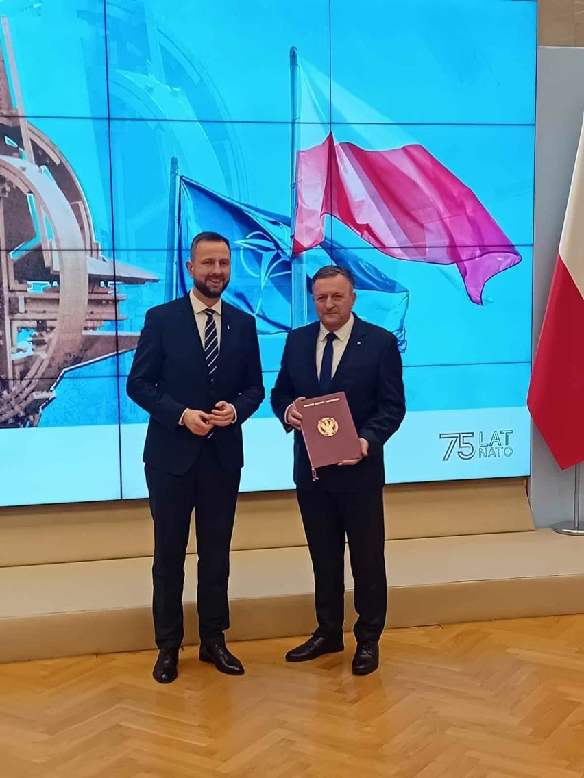 Wójt Gorzyc i burmistrz Cieszanowa na Podkarpaciu zostali doradcami ministra obrony narodowej