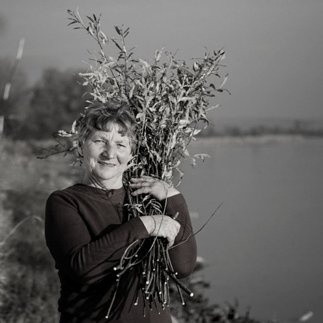 Aleksandra Teodozja Sowińska (1946-2019) była artystką nieprofesjonalną znaną nie tylko w swoim środowisku.