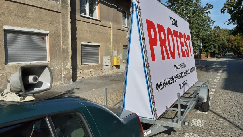 Akcja protestacyjna pracowników MOPR-u w Opolu trwa. -...