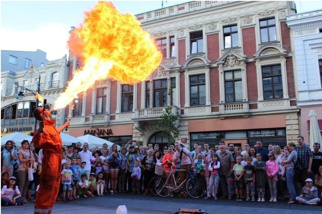 Przed radomianami zaprezentuje się śmietanka artystów ulicy, między innymi Ex, prezentujący sztukę plucia ogniem.