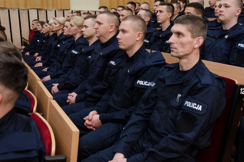 Nowi słuchacze w Szkole Policji w Słupsku (zdjęcia)