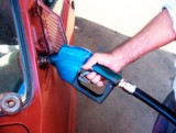 Rozpuszczalnik zamiast paliwa... Oszukali kierowców i stacje benzynowe