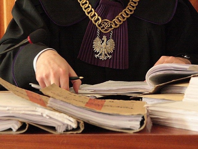 Dwa razy w miesiącu w Urzędzie Gminy w Pszczewie udzielane będą mieszkańcom bezpłatne porady prawne. Pierwszy dyżur prawnika już w środę.