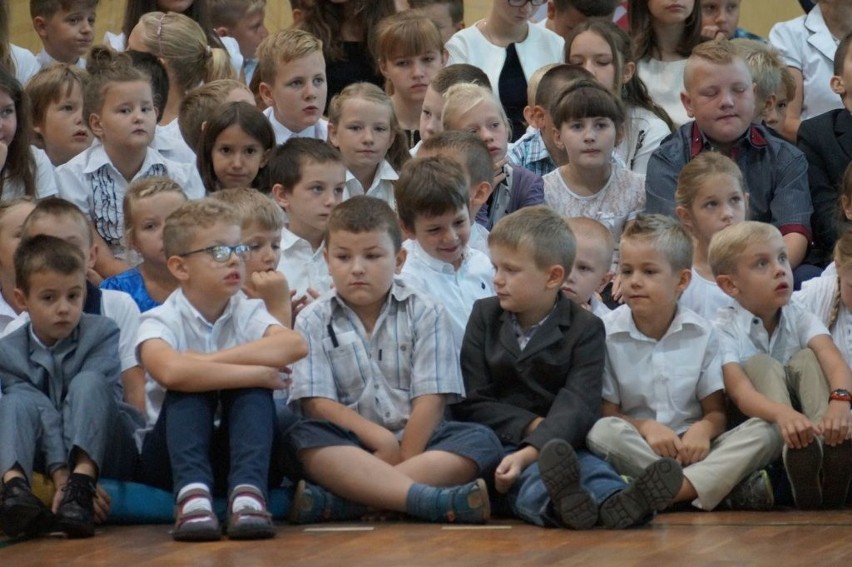 W szkole w Nędzy nie utworzono klasy pierwszej. Nie było...