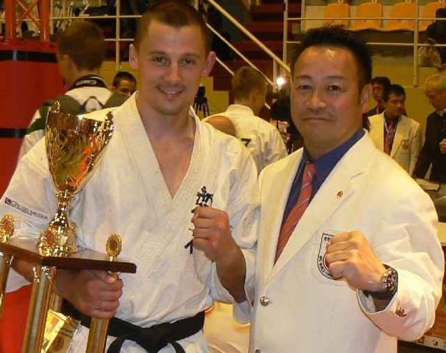 Mateusz Garbacz z prezydentem światowej organizacji karate Kenji Midor