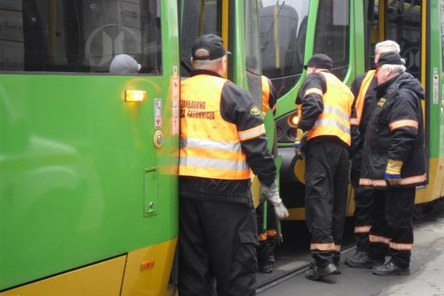 Wykolejony tramwaj uszkodził torowisko.