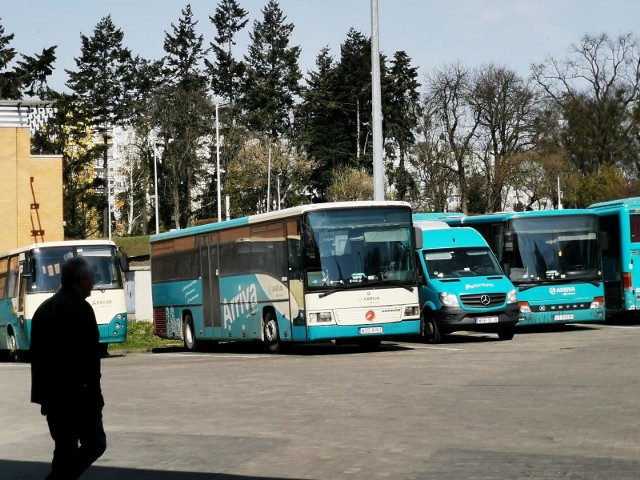 Uwaga, pasażerowie! Arriva od 1 września zmienia rozkład jazdy. Zanim uczniowie ruszą na pierwsze lekcje, a dorośli do pracy po urlopie, zalecamy im sprawdzić godziny odjazdu autobusów.