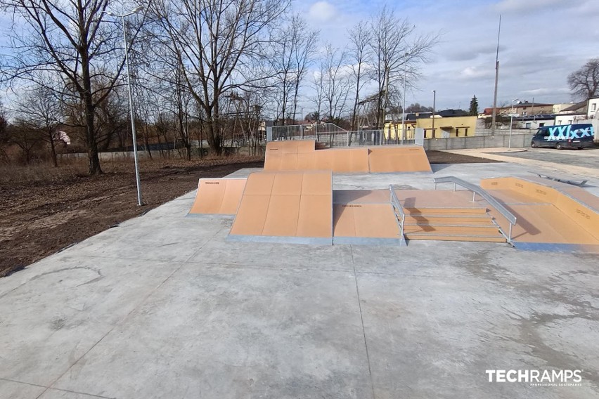 W Zawierciu powstał nowoczesny skatepark. Jest na dawnych terenach KS "Włókniarz". Ma być oddany na wiosnę. ZDJĘCIA