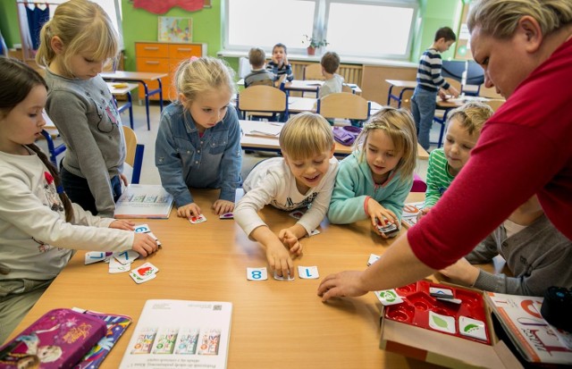 Rodzic sześciolatka może posłać go do pierwszej klasy, ale wcale nie musi. Tak zdecydowali posłowie