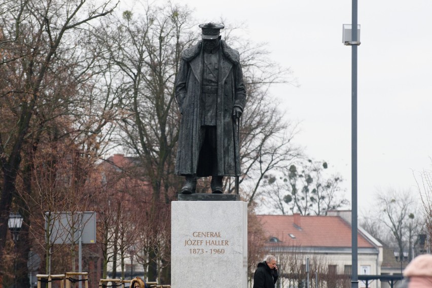 Pomnik Józefa Hallera...