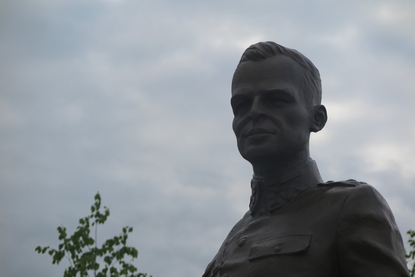 W Opolu odsłonięto pomnik Witolda Pileckiego