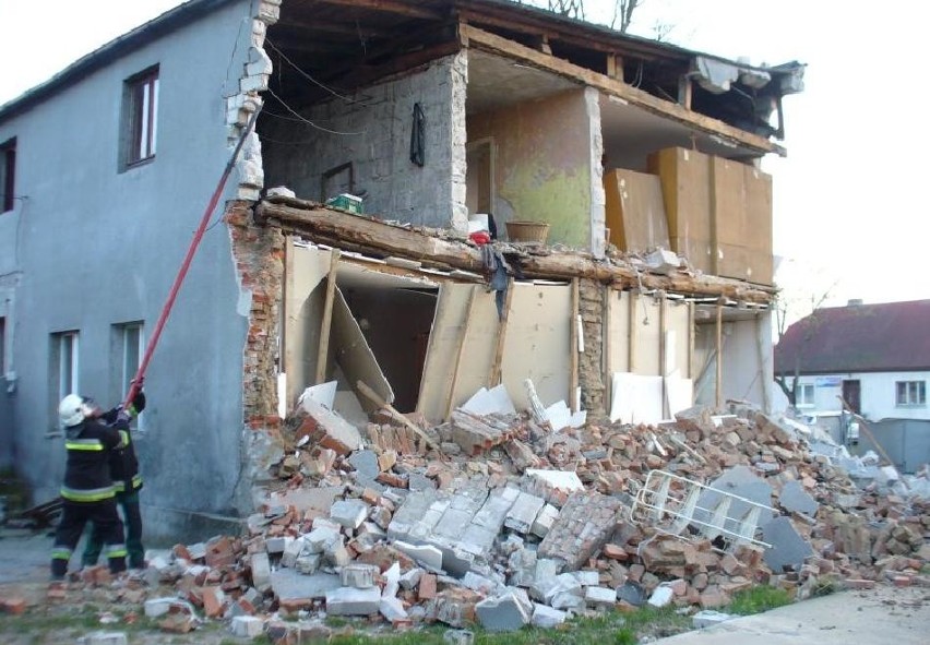 Katastrofa budowlana w Wójcinie [szczegóły, zdjęcia]