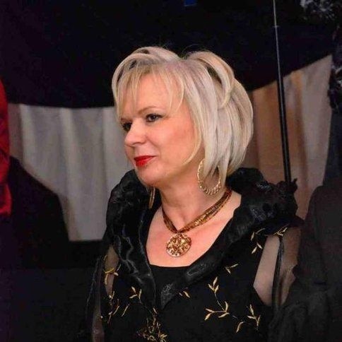 Małgorzata Kunowska od lutego jest dyrektorem Zespołu Szkół imienia Jana Pawła II w Osieku. Zastąpiła dyrektor Martę Kicińską.
