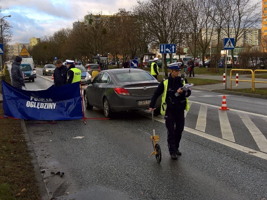 Tragedia na bydgoskich Bartodziejach. Na przejściu dla...