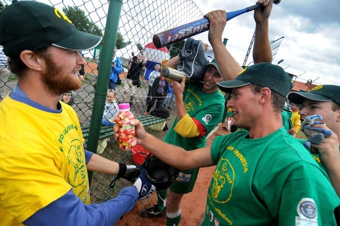 Softball - bicie rekordu Guinnessa - zobacz zdjęcia!