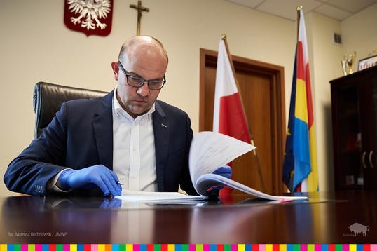 Artur Kosicki, marszałek województwa podlaskiego...
