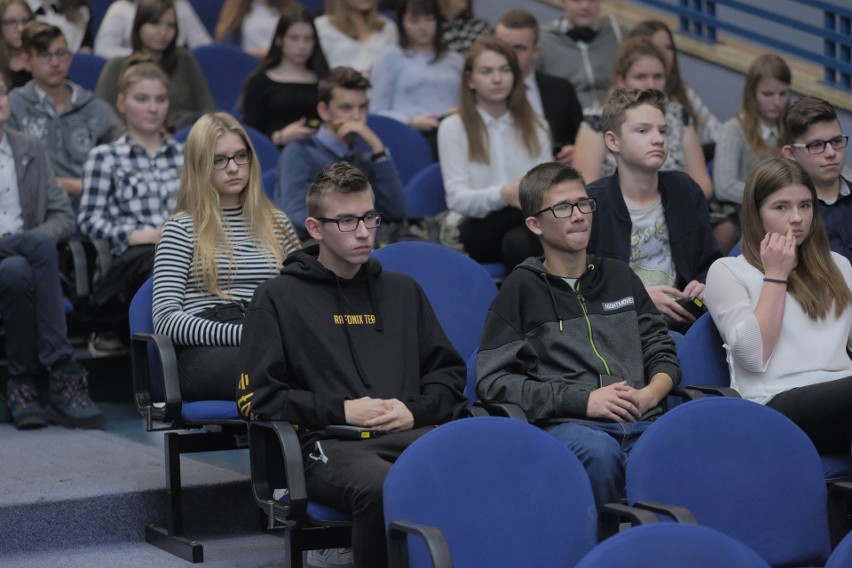 Wielki test wiedzy o niepodległości. Grupa gimnazjalna (ZDJĘCIA)