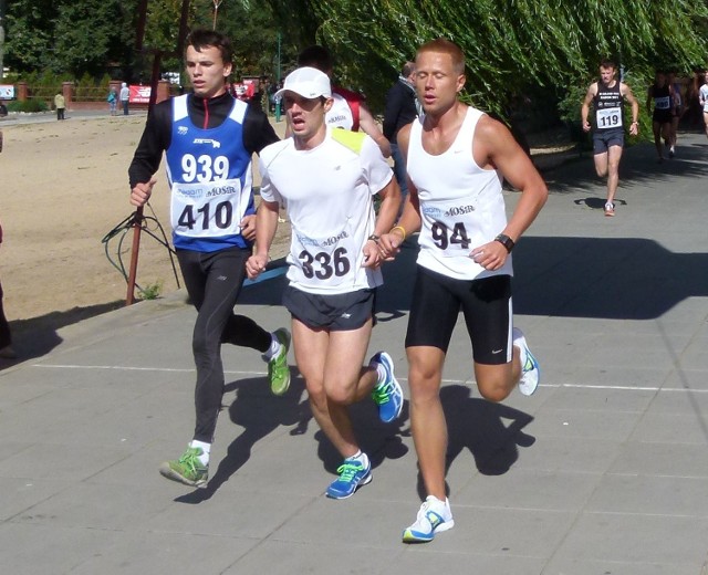 Piotr Kaniewski (z numerem 336) ze Stowarzyszenia "Biegiem Radom!&#8221; wywalczył tytuł mistrza Polski lekarzy w maratonie.