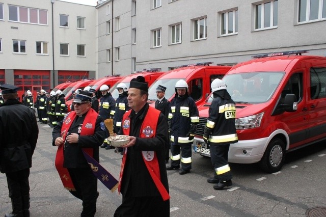 Ochotnicza wielkopolska Straż Pożarna wzbogaciła się o 25 lekkich samochodów ratowniczo-gaśniczych.