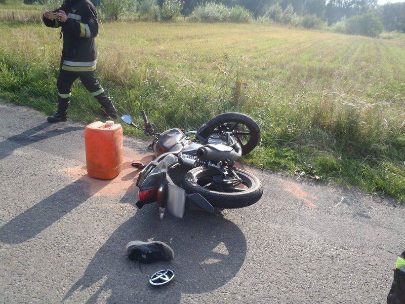 Wypadek w Barcicach. Motocyklista w szpitalu [ZDJĘCIA]