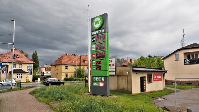 W niedzielę na koszalińskiej stacji Watis ceny były nawet o 30 groszy niższe niż na taniej stacji MZK. Podobne mieli na Orlenie, tyle że w Szczecinku