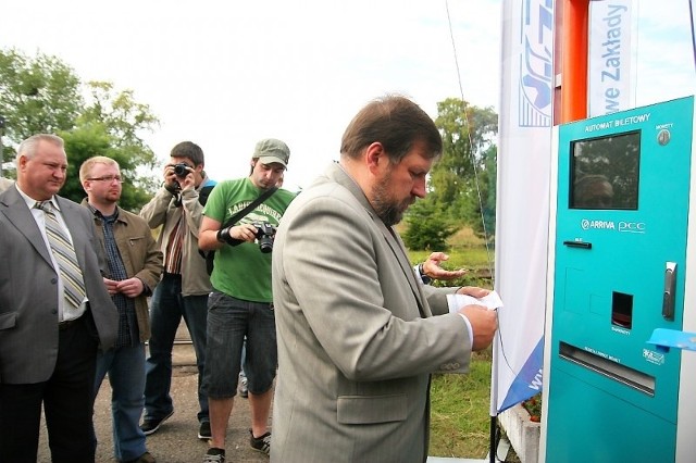 Automat do biletów hucznie otwarto we wrześniu. Od tego czasu się psuje.