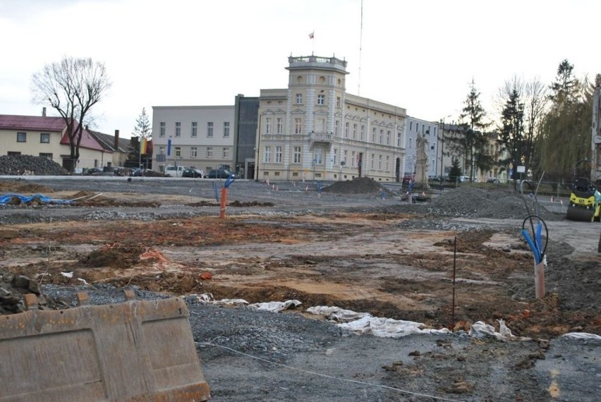 Tak zmienia się rynek w Kietrzu. Remont za 4 miliony złotych