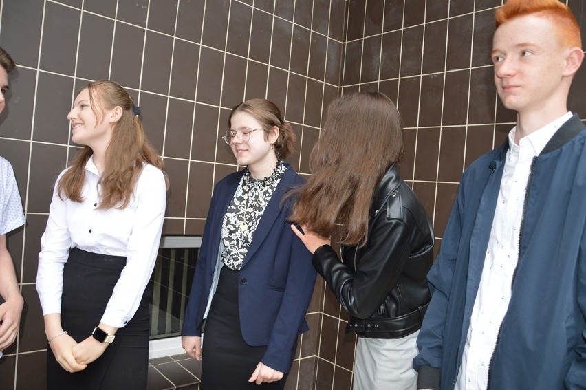 Egzamin ósmoklasisty 2022 z matematyki. Tak zdawali uczniowie z powiatu stalowowolskiego. Odpowiedzi opublikujemy na ECHODNIA