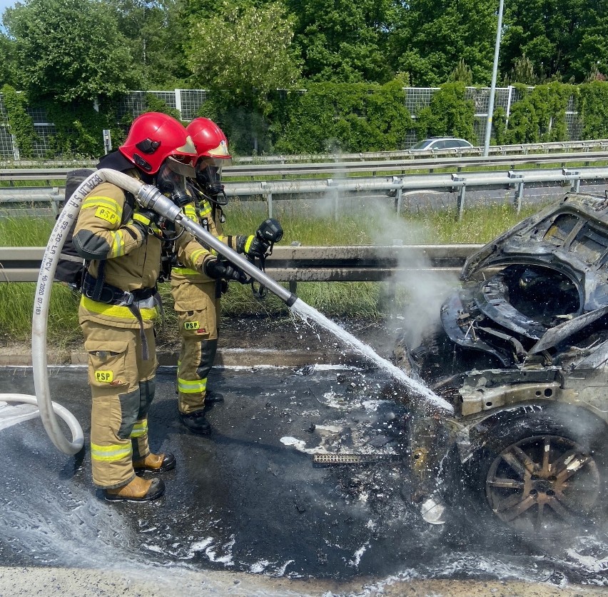 Na autostradzie A4 w Katowicach doszło do pożaru samochodu...